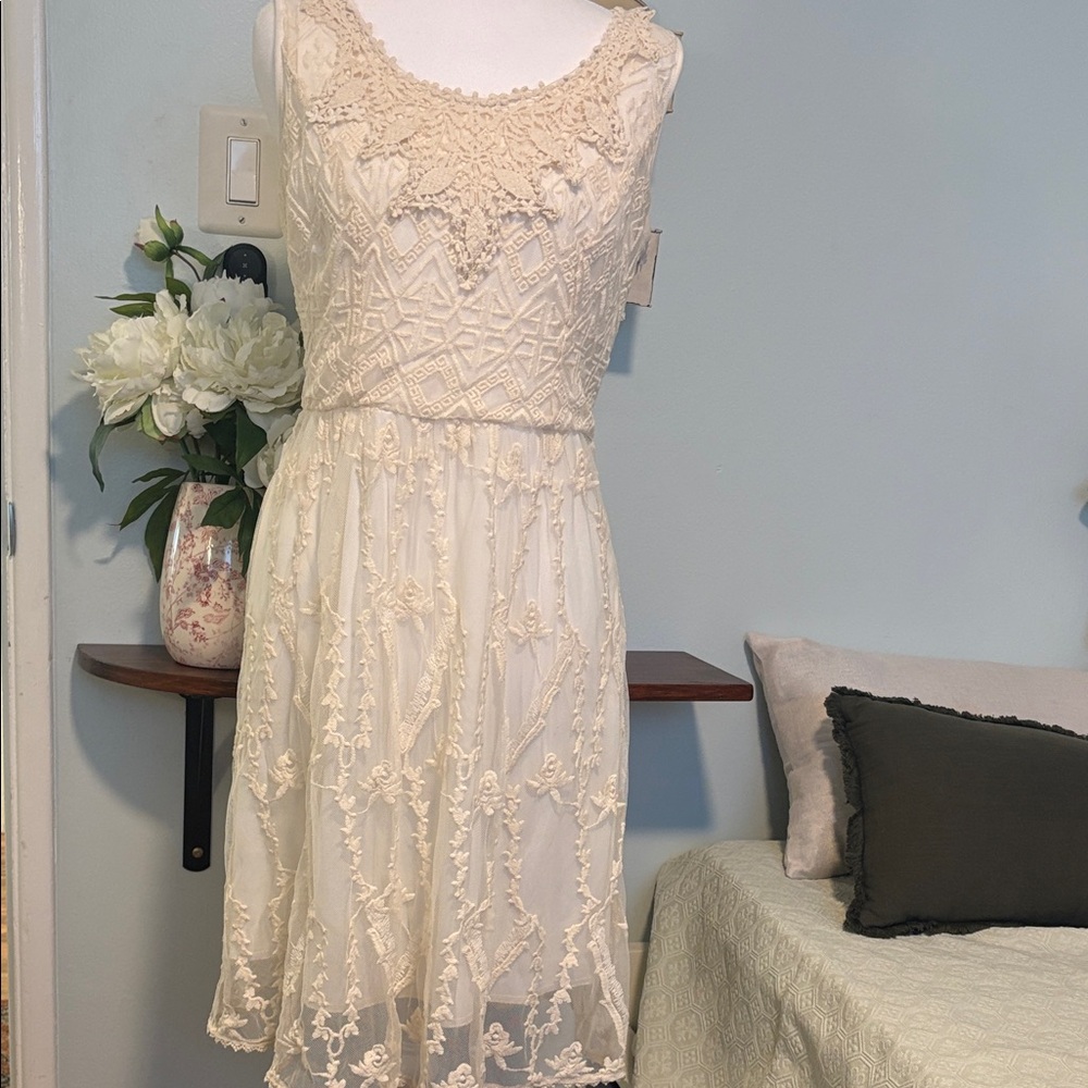 Sahalie Cream Lace Midi Dress